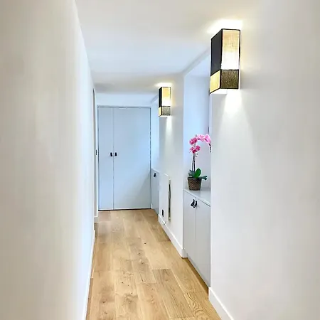 Luxurious Family Near Luxembourg Apartment Paris