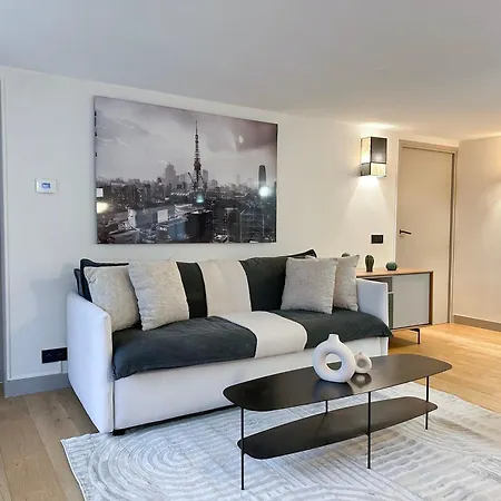 Апартаменты Luxurious Family Near Luxembourg Париж