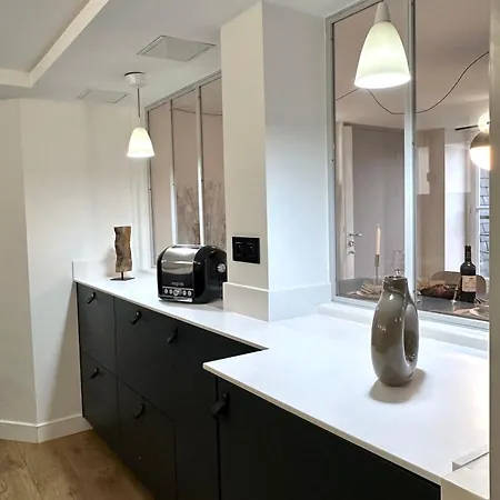 Апартаменты Luxurious Family Near Luxembourg Париж
