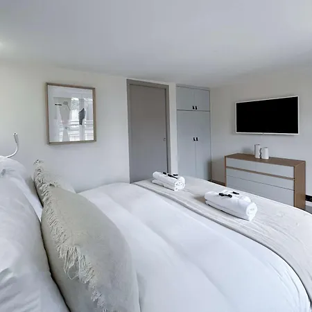 Luxurious Family Near Luxembourg Апартаменты