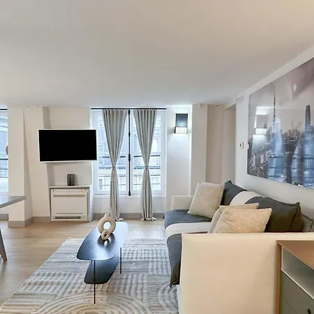 Luxurious Family Near Luxembourg * Paris